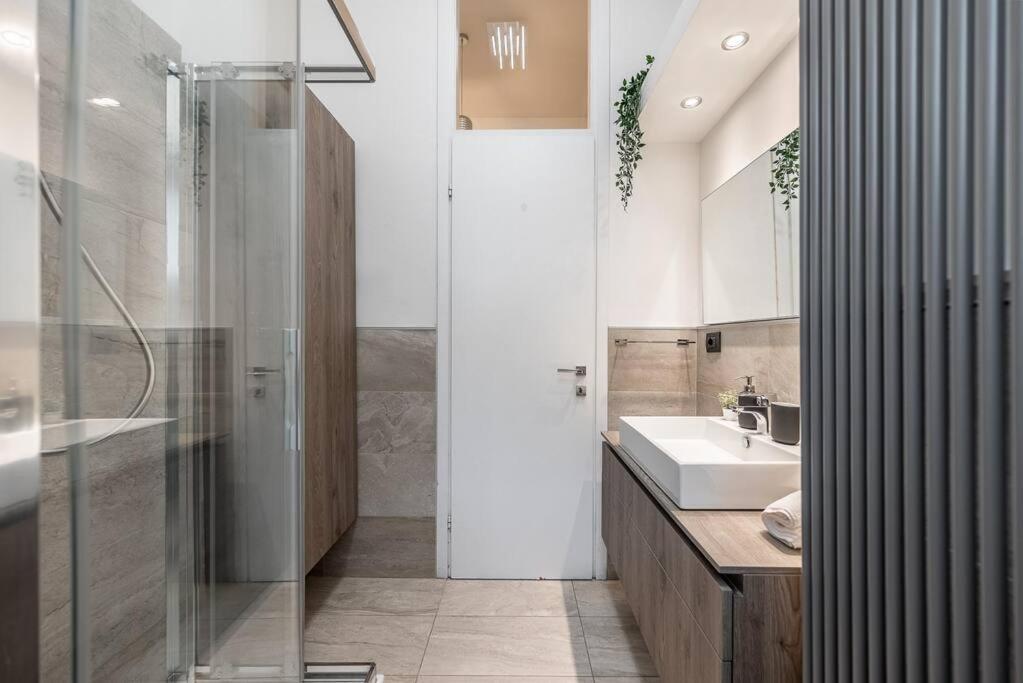 Carrobbio'S Nest - Elegant With Wifi And Netflix Lägenhet Milano Exteriör bild